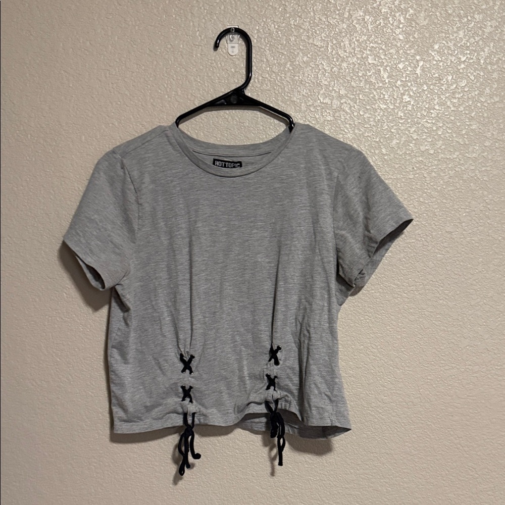 Hot Topic Gray Short Sleeve Lace-Up Crop Tee